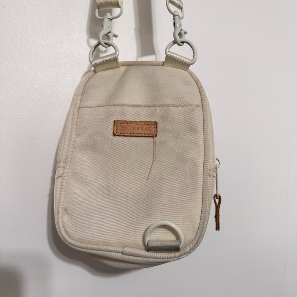Thread Wallets Off White Crossbody Bag - Picture 5 of 8